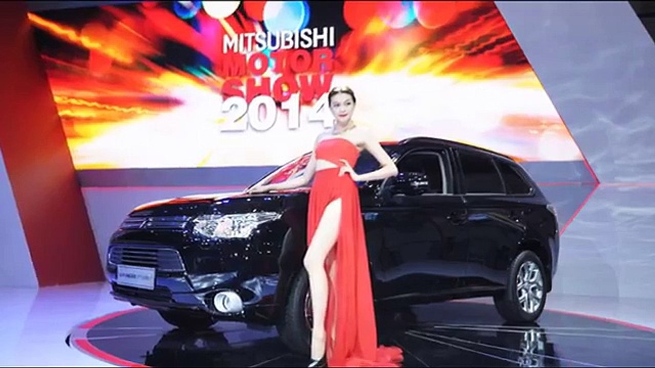 Cho thuê người mẫu Triễn lãm motoshow, Vietbuild chuyên nghiệp Tại Tp.HCM - 0932687477