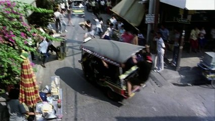 电影《江湖龙虎斗》主演: 周润发 / 邓光荣 / 谢贤 / 徐少强 / 甄妮