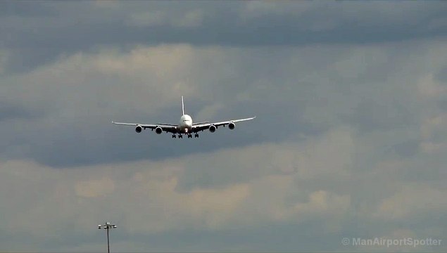 Emirates A380-800 Crosswind Landing. Manchester Airport. HD.
