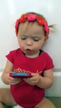 Baby Erika sings _Love Is An Open Door_ - Jokeroo