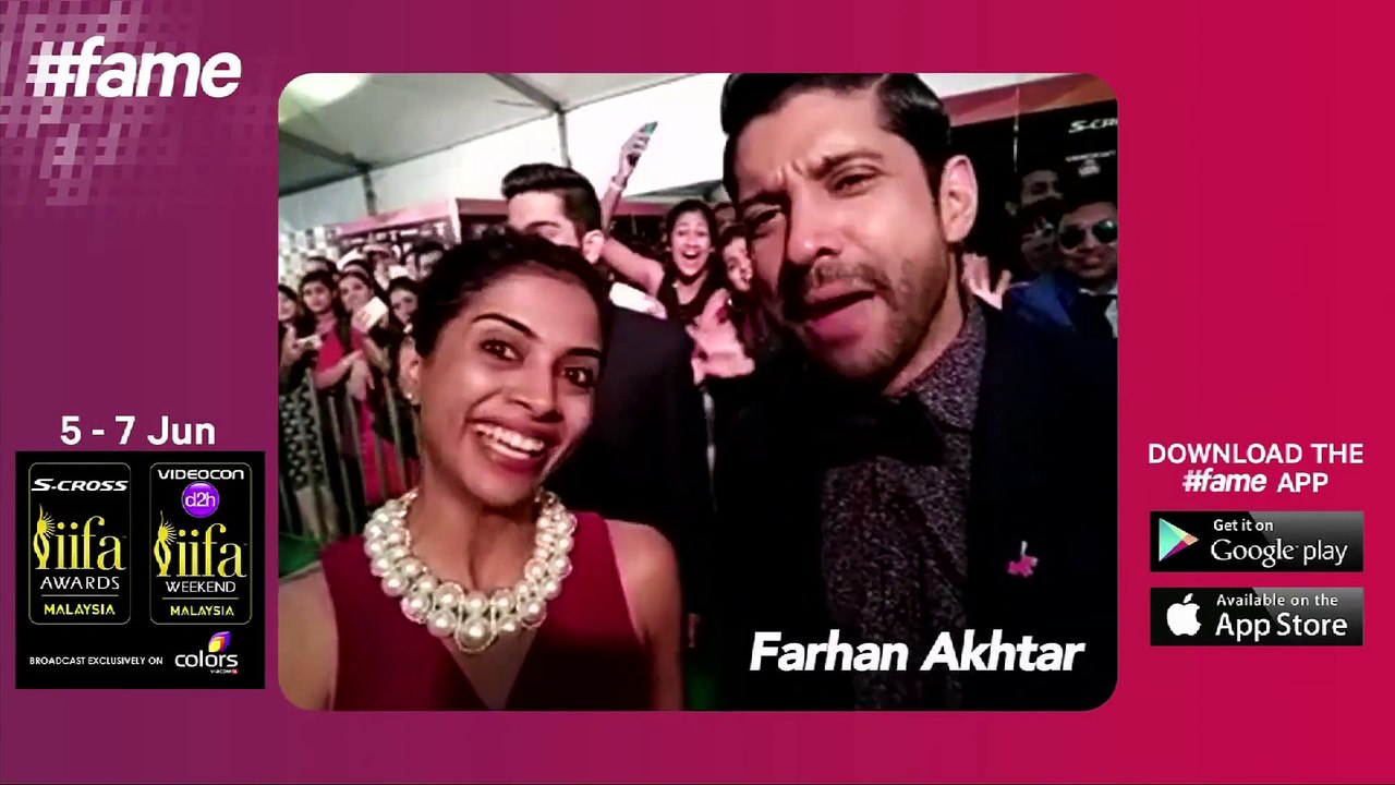 Farhan Akhtar's Kiss of Love| Live on #fame