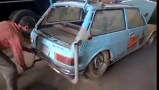 کار کا ایسا استعمال آپ نے کبھی بھی نہ دیکھا ہوگا ۔۔ دلچسپ ویڈیو