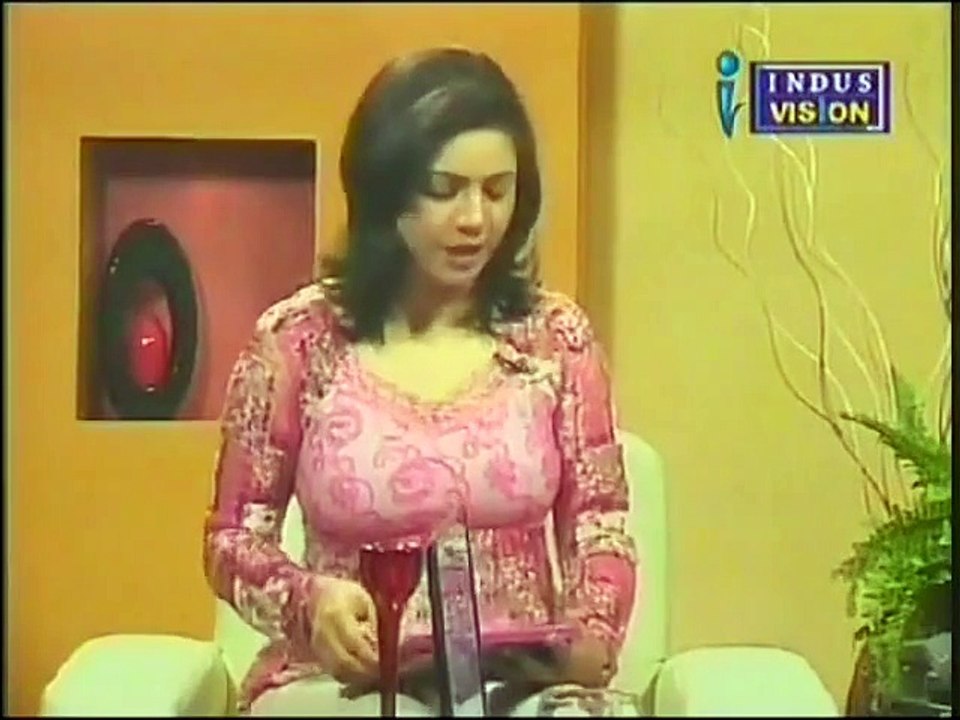 Most Vulgar Dress in Pakistani Morning Show HD Video New
