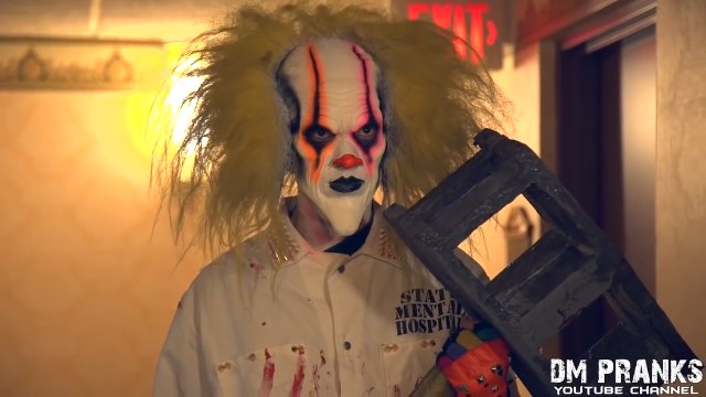 Очень страшный розыгрыш! Клоуны-убийцы в Вегасе