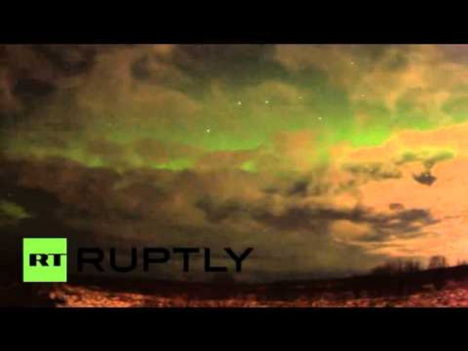The sky is blue, the sky is green, even if it’s early for Halloween: Northern lights seen in Russia