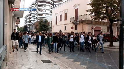 Andria: studenti in piazza contro la riforma della "Buona Scuola" introdotta dal governo Renzi