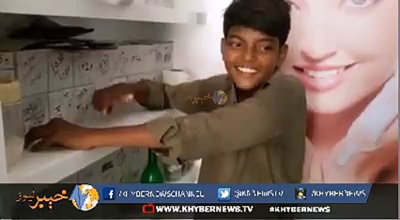 Kashmiri boy sinding dasi maiya