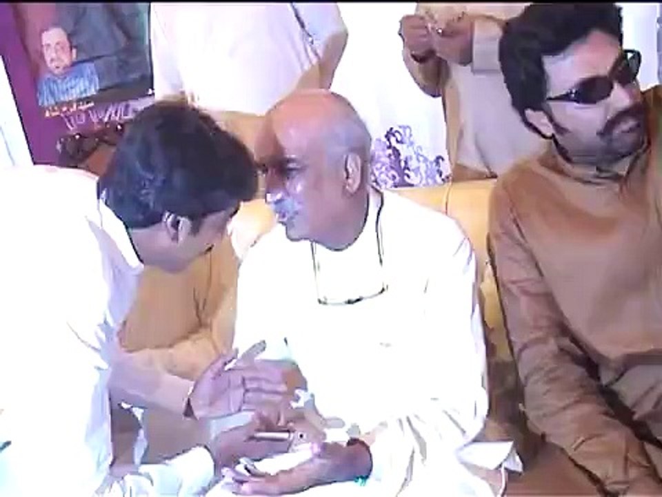 See How Angrily PPP’s Leader Khursheed Shah Replying To His Worker