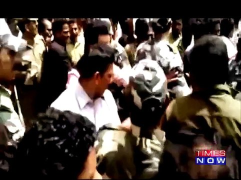 M K Stalin SLAPS Auto Driver | Caught on Cam