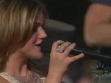 Kelly Clarkson - Breakaway (Live)