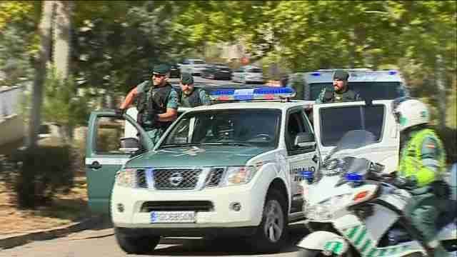 Guardia Civil traslada a la Comandancia de Tres Cantos al presunto autor del crimen de Eva Blanco