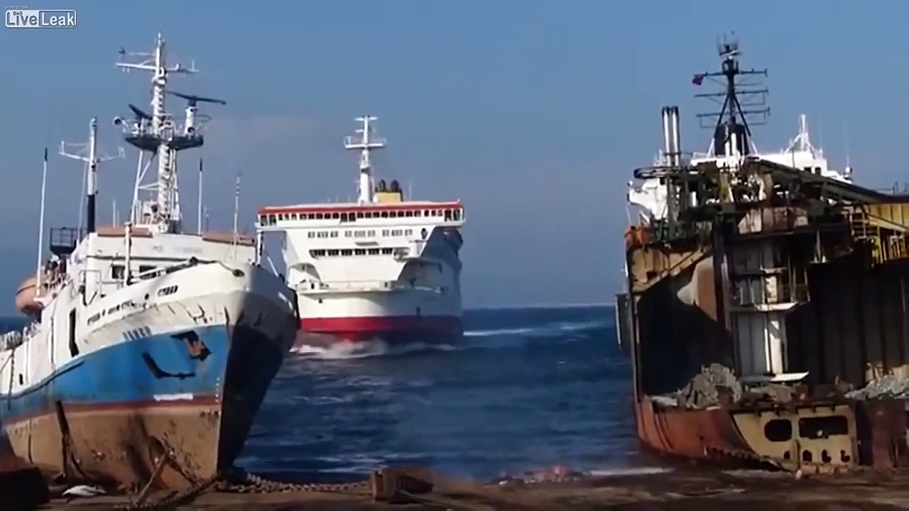 Ultimate Big Boat Fails [Crash & Accident] Compilation Boat Crash Compilation