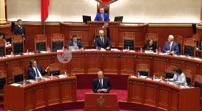 Vlahutin: Reforma në drejtësi e panegociueshme. Duhet të bëhet - Ora News