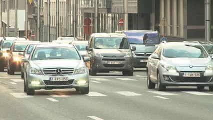 Céline Fremault veut filtrer les voitures polluantes à Bruxelles