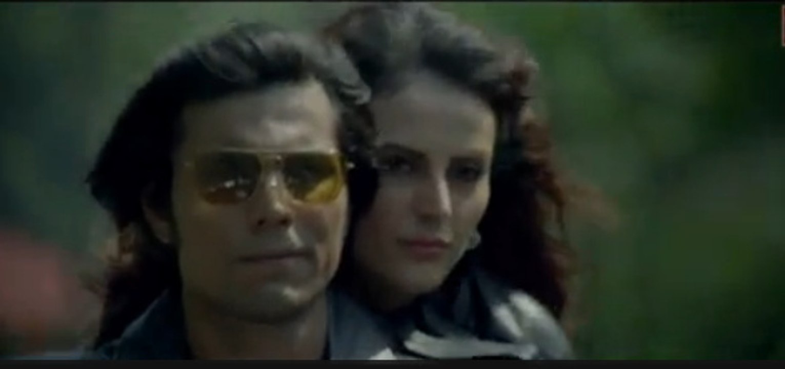 Neeli Bullet HD Video Song - Main Aur Charles [2015]