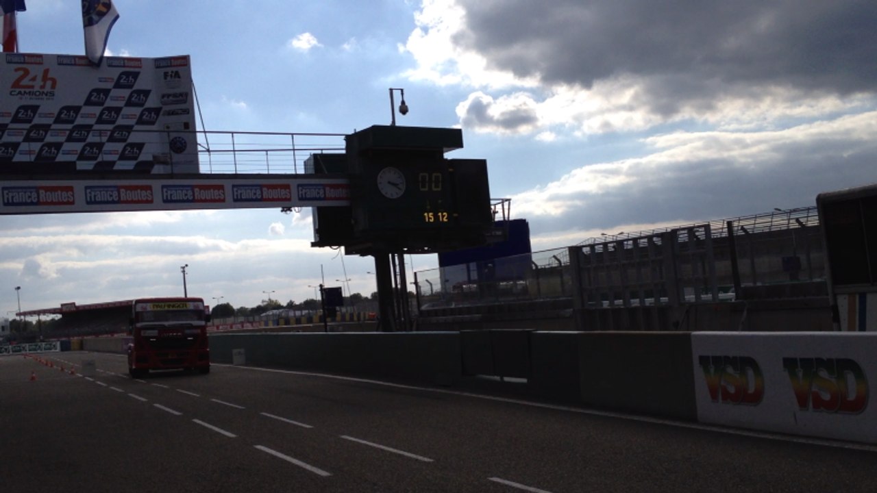 Dans un camion des 24 Heures