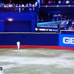 Outfielder Epic Fail