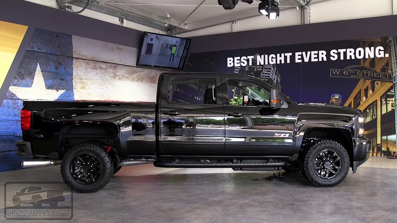2016 Chevrolet Silverado HD Midnight