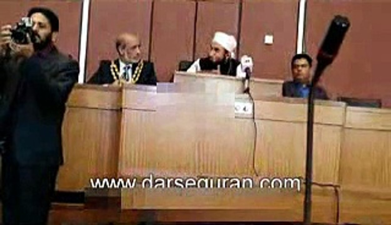 Maulana Tariq Jameel, in Great Manchester, 2015_clip1