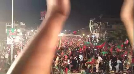Lahore gives its verdict by turning on mobile phone lights