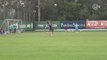 Fellype Gabriel faz golaço de bicicleta em treino do Palmeiras