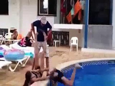 funny accident videos смешные видео аварии 搞笑意外视频 अजीब दुर्घटना वीडियो 面白い事故動画 komik videolar videos divertidos accidentes lustigen Unfall Videos أشرطة الفيديو حادث مضحك vidéos drôles d'accidents #3