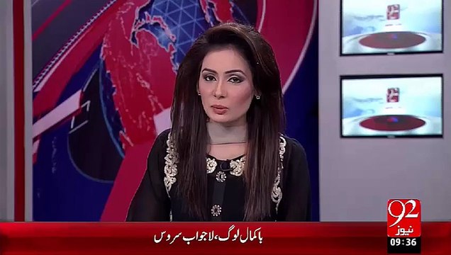 Breaking News- Peshawar Airport Pr Musafroon Ka Ihjtajaj – 10 Oct 15 - 92 News HD