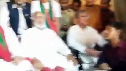 A reason to love imran khan, he listens, answers & helps people at their door step