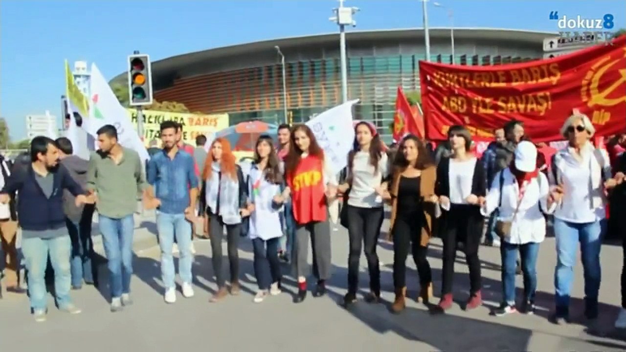 At least 30 dead in Turkey bomb blasts