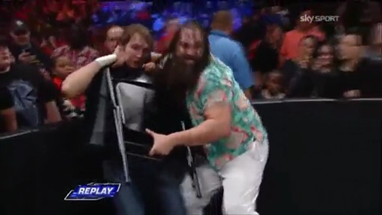 (ITA) Bray Wyatt attacca brutalmente Dean Ambrose (WWE SMACKDOWN 05/12/2014)