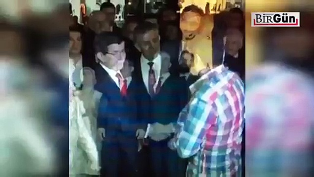DAVUTOĞLU İŞÇİYİ MAHCUP ETTİ: TAŞERON AMA TELEFONU VAR