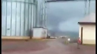 Cafelândia, no Parana é atingido por tornado