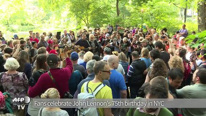 Fans mark 75th birthday of John Lennon in New York