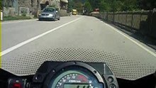 299 Kms/h sur une route sinueuse