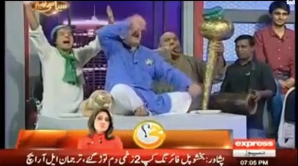 Pti vs Pmln funny fight in Syasi Theater