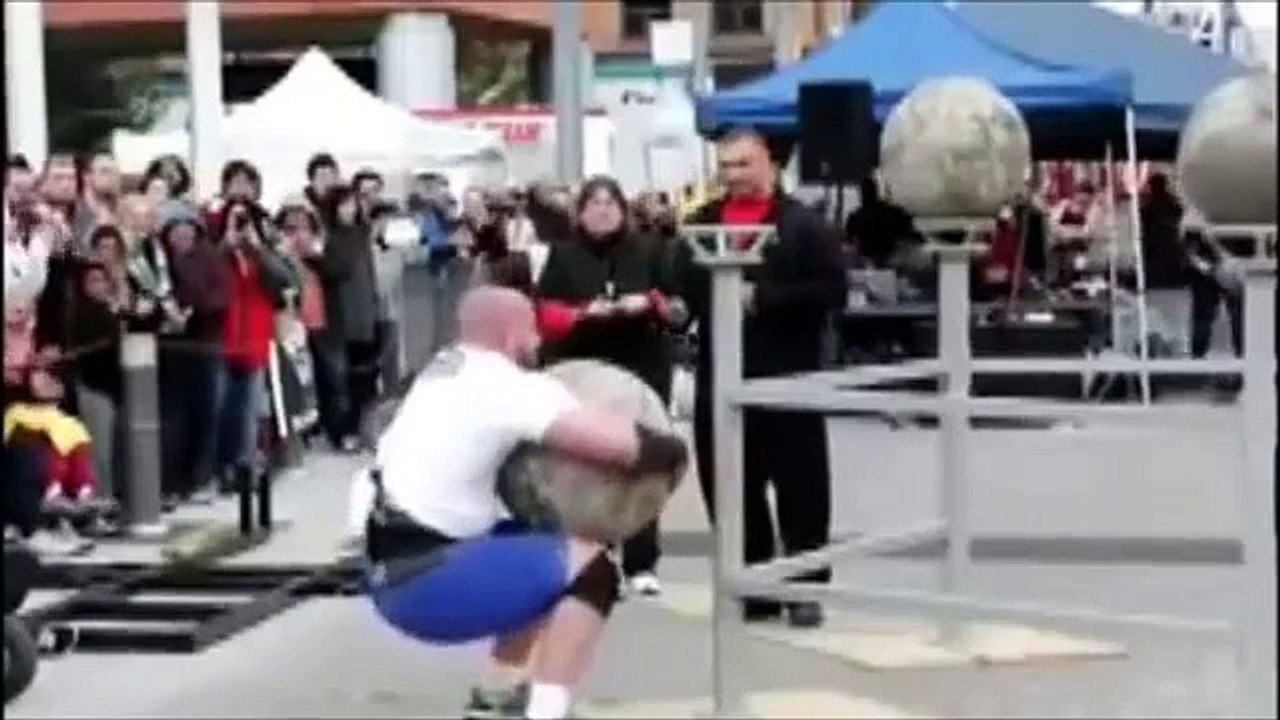 compilation accident : crash du train en espagne! certaine scenes peuvent choqués