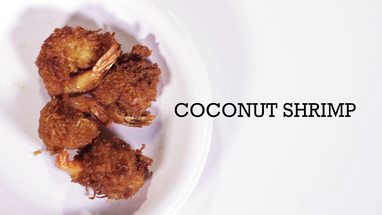 Australians Try Australian American Food