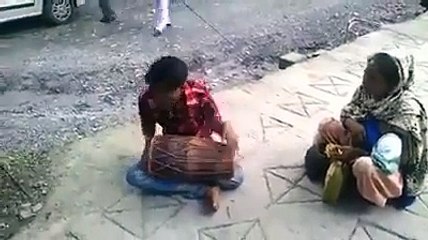 Hum tery shehar main aye hain Young Local singer