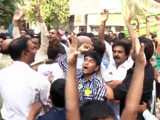 Fighting in NA122 Constituency between PMLN and PTI