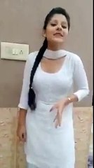 Beautiful-Indian-Girl-Singing-Latest-Punjabi-Song