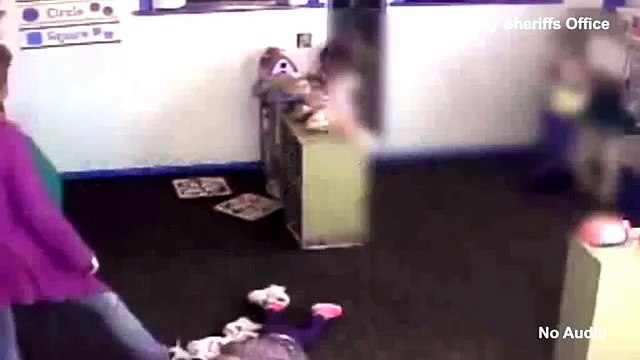 Maltraitance de Bébés filmée dans une crèche