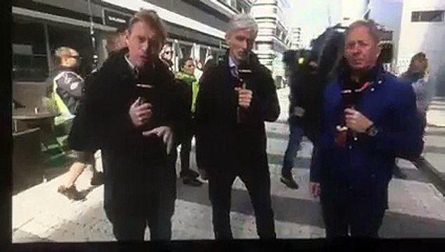 Carlos Sainz Crash At F1 2015 Russia Sochi - EVACUATION ( RAW VIDEO )