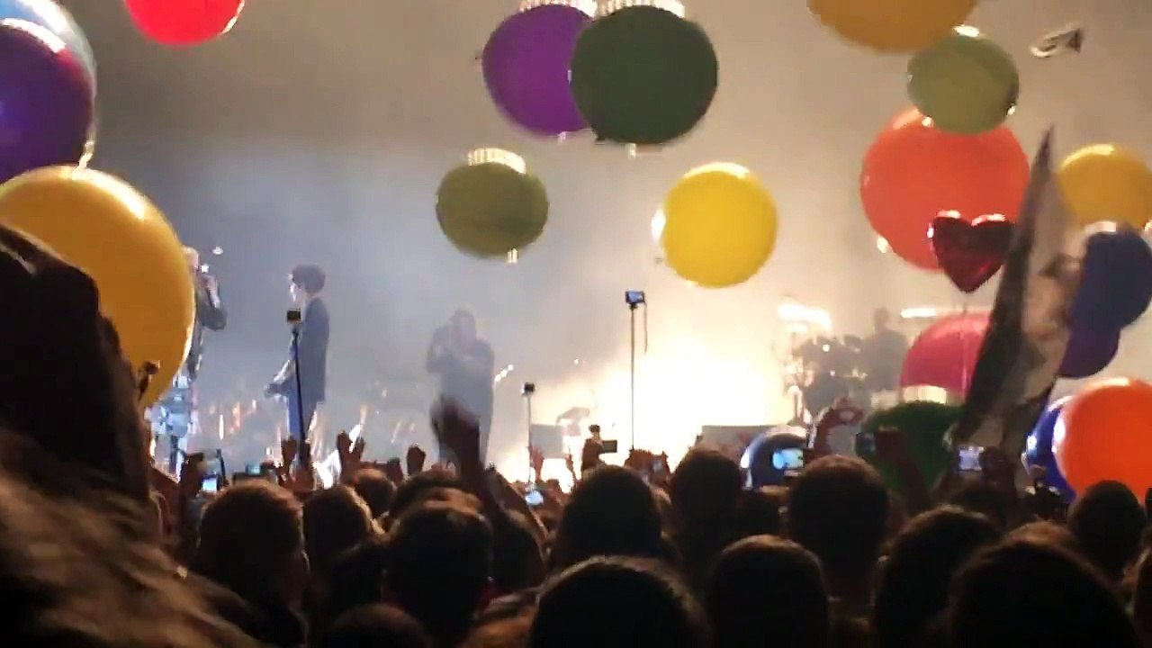 «Kings and Queens» (фрагмент). А.Бон и «30 Seconds to Mars» (Teenage house)