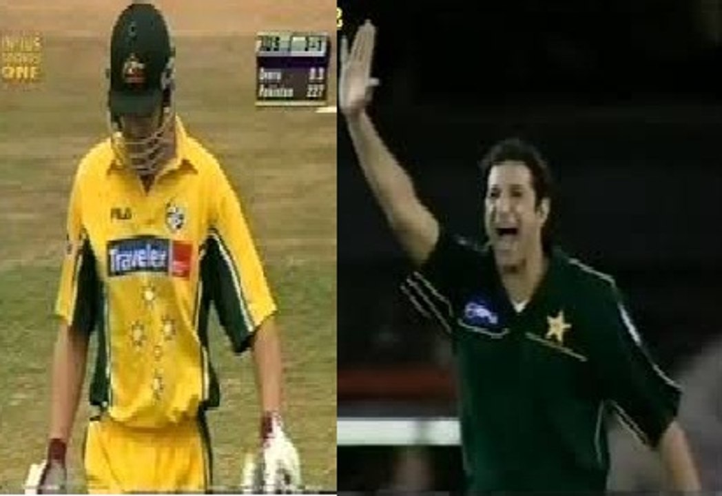 Wasim Akram  FIRST OVER  Ponting & Gilchrist 2 wickets in 3 balls