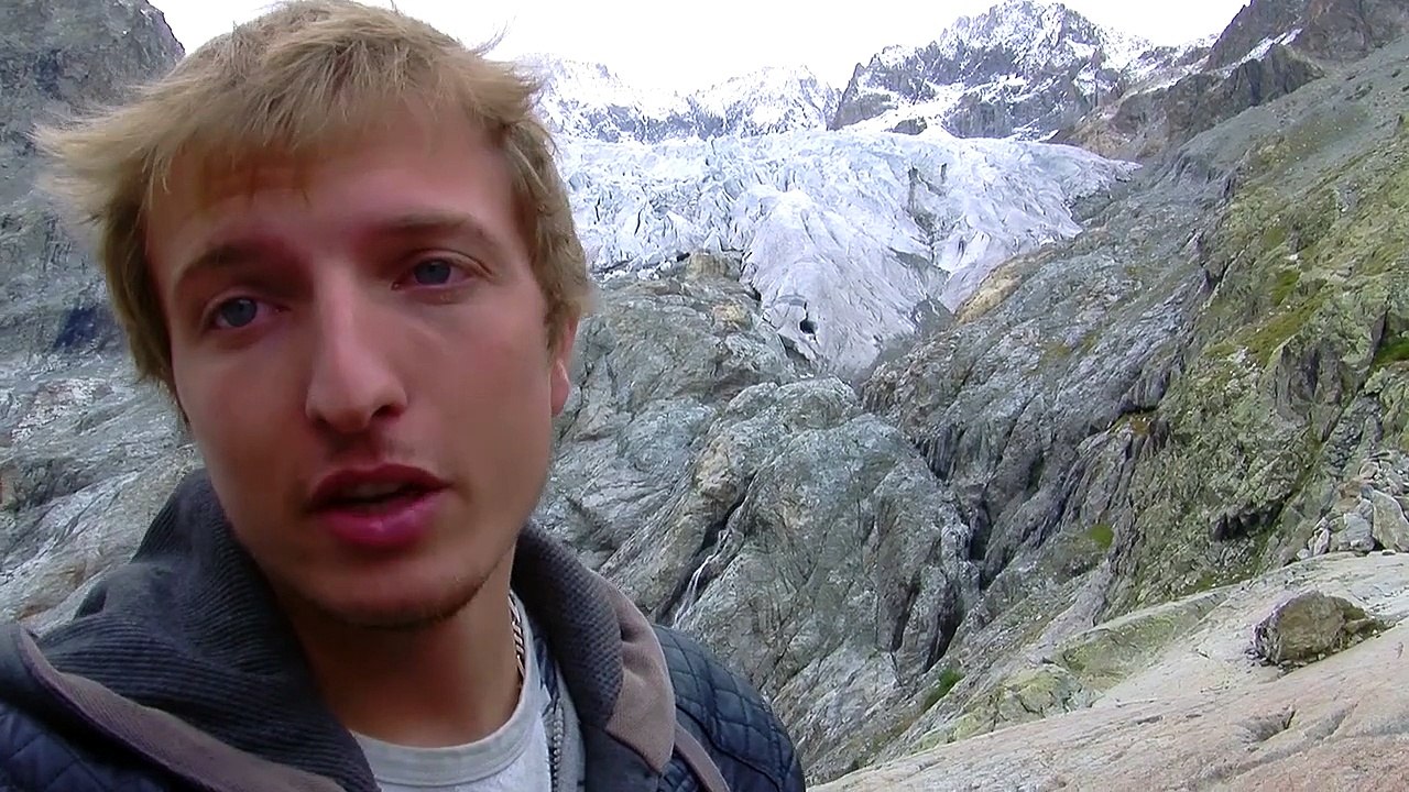 D!CI TV au Glacier Blanc, témoin du réchauffement climatique