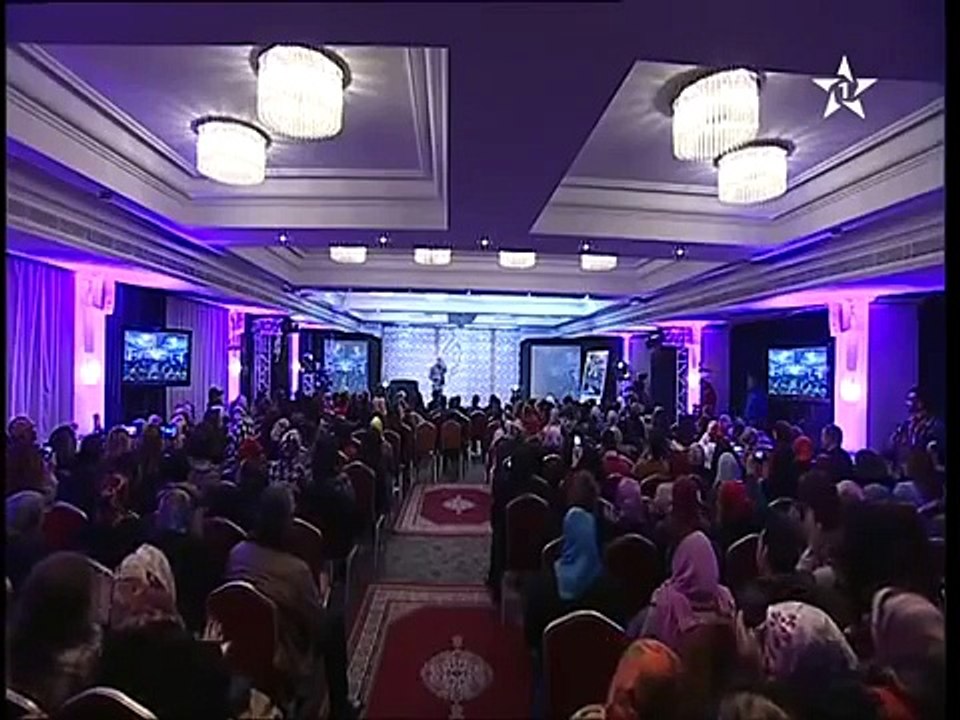 -إيكو- سكيتش التحرش أمام بنكيران _ Eko - Sketch en présence de Benkirane--