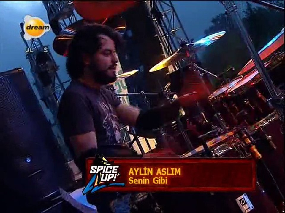 Aylin Aslım - Senin Gibi (İTÜ Konseri)