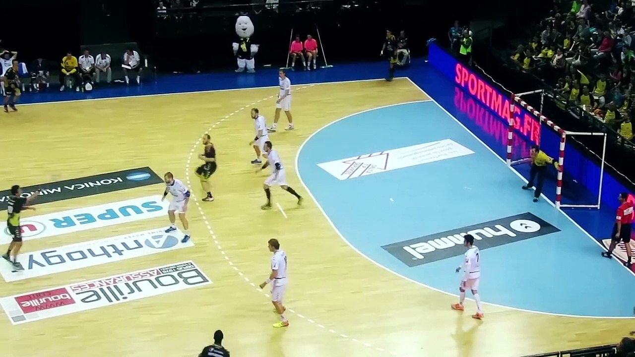 Rémi Feutrier 1 contre 1 roucoulette - Chambéry 35 12 Hlohovec - 11/10/2015