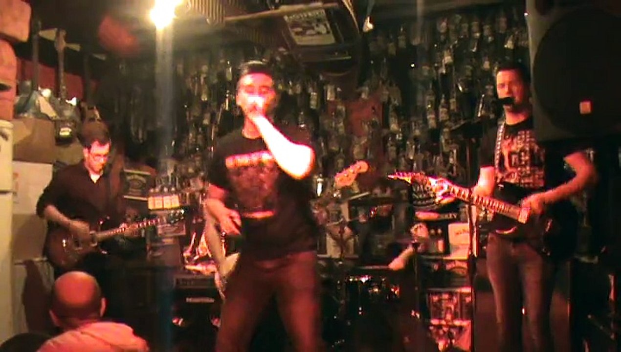 the strikes en concert a la mouffe