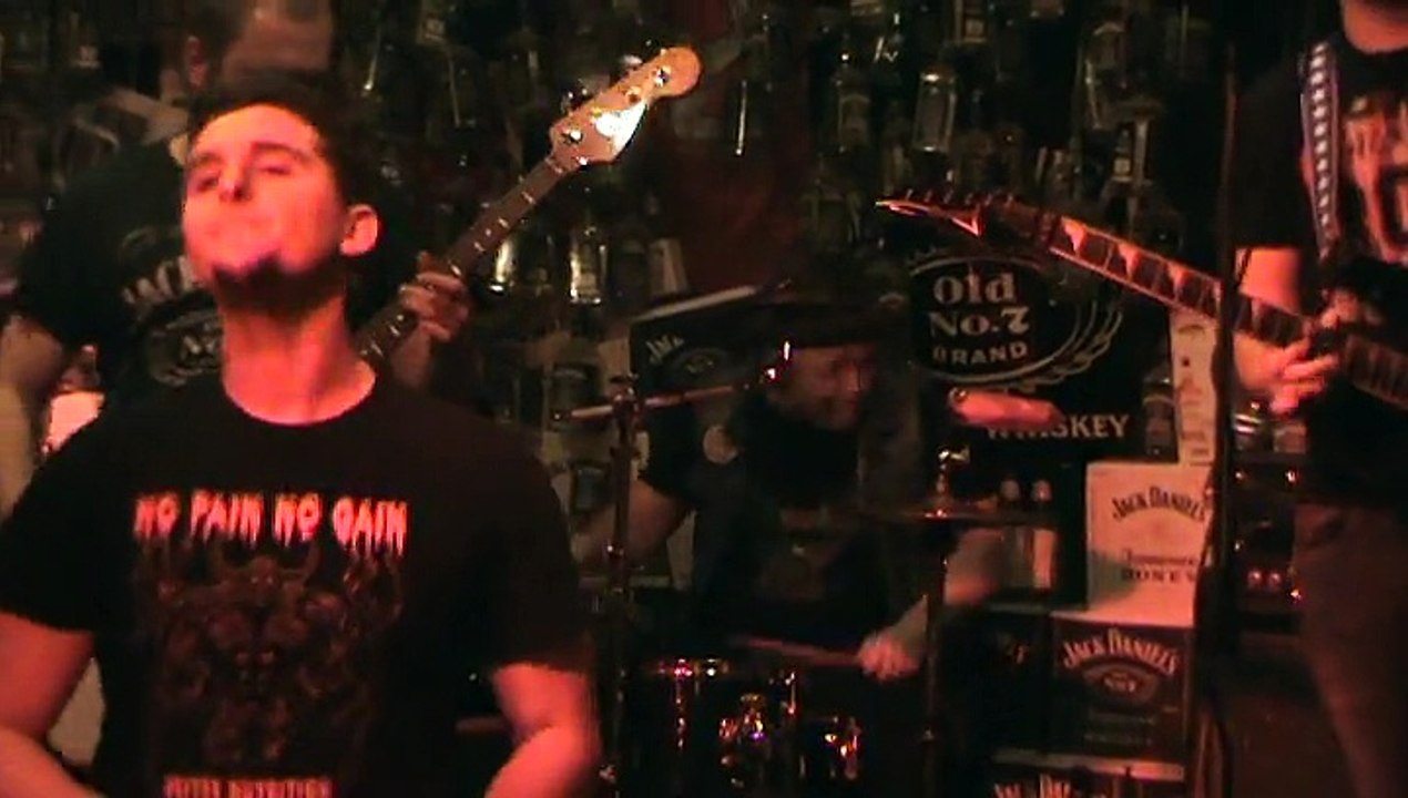 the strikes en concert a la mouffe
